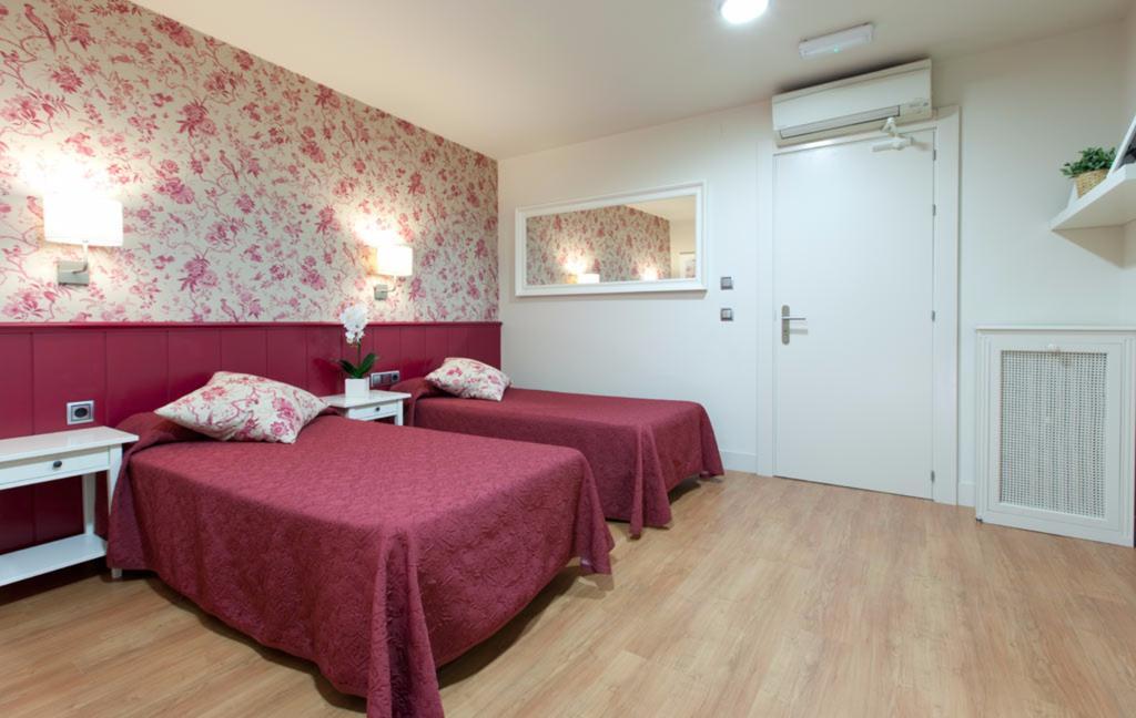 Hostal Matheu Madrid Room photo